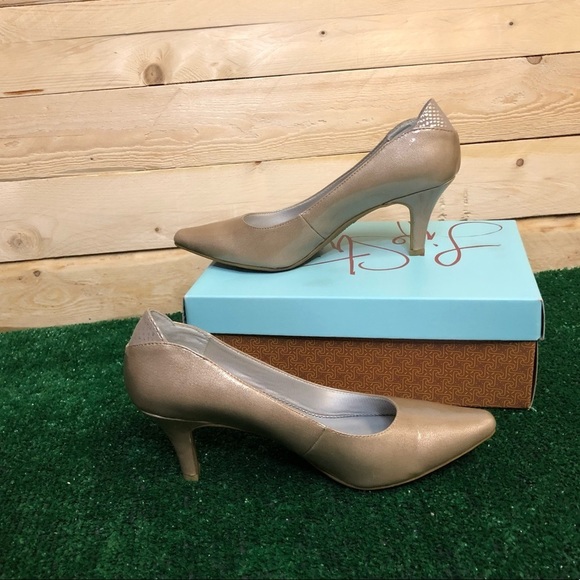 Life Stride - Klarissa Womens Tan Wide Pumps Heels - Picture 4 of 10